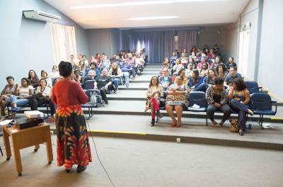 Educação pauta debate em oficinas para as relações étnico-raciais