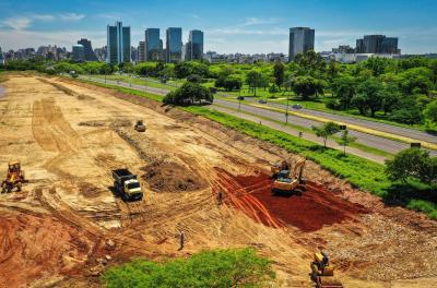 Revitalização do trecho 3 da orla do Guaíba recebe cercamento