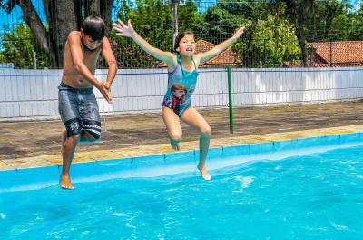 Abertura oficial das piscinas municipais será neste sábado