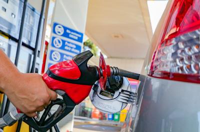 Procon divulga pesquisa de preços de combustíveis em Porto Alegre