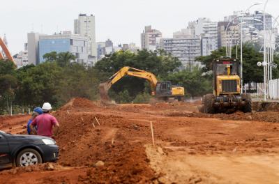 Avançam as obras do trecho 3 da orla do GuaÃba