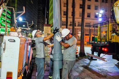 Postes históricos retornam ao Centro de Porto Alegre