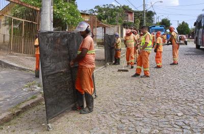 Prefeitura divulga programação de capina e roçada desta segunda