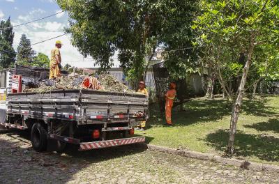 Prefeitura divulga programação de capina e roçada desta quarta