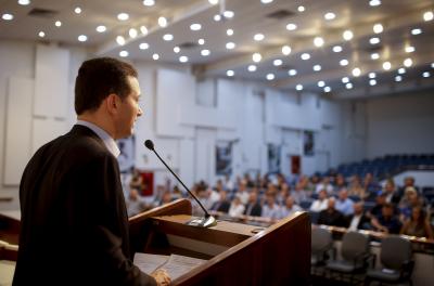 Curso debate cálculo e processo tarifário de ônibus da Capital