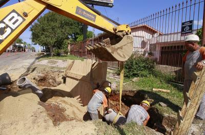 Dmae inicia reconstruções de rede pluvial nas zonas Sul e Norte