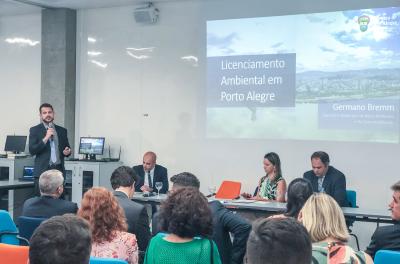 Smams apresenta novo modelo de licenciamento em seminário