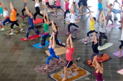 Centro de Comunidade Parque Madepinho cria grupo virtual de yoga