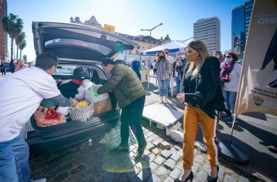 Quarta-feira é dia de drive thru da Campanha do Agasalho no Largo Glênio Peres