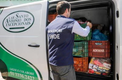 Prefeitura doa alimentos apreendidos em fiscalização para Lar Santo Antônio