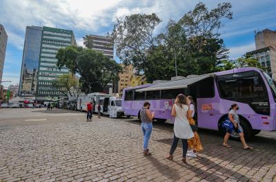 Prefeitura participa de evento pelo fim da violência contra a mulher