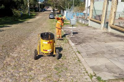 Prefeitura realiza serviços de capina e roçada 