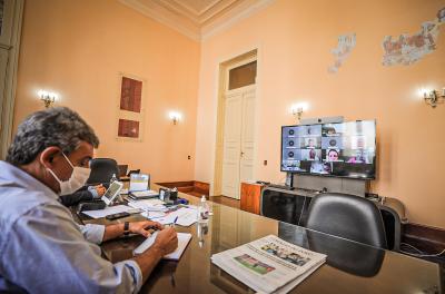 Melo dialoga com representantes do Simpa