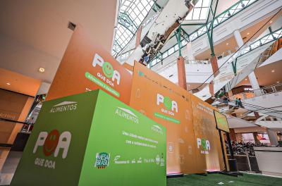 Associação faz doação para Campanha do Agasalho e do Alimento