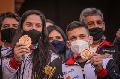 Medalhistas olÃmpicos de Porto Alegre são homenageados pela prefeitura