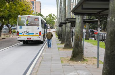 corredor de ônibus