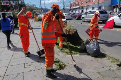 Prefeitura executou capina e roçada em 62 vias nesta semana