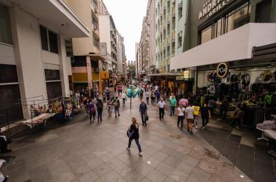 calçadão da Rua da Praia