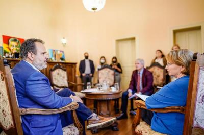 Prefeito em exercÃcio recebe cônsul do Canadá