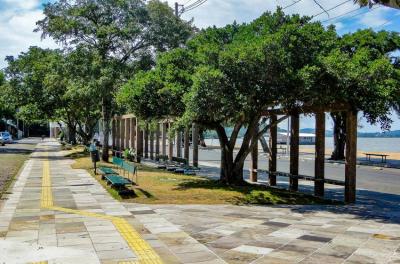 Canteiro reformado para garantir conforto aos frequentadores de Ipanema