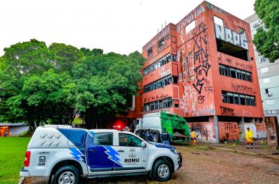 Estudantes indÃgenas deixam prédio do MunicÃpio