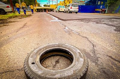 Prefeitura testa asfalto-borracha na rua Voluntários da Pátria
