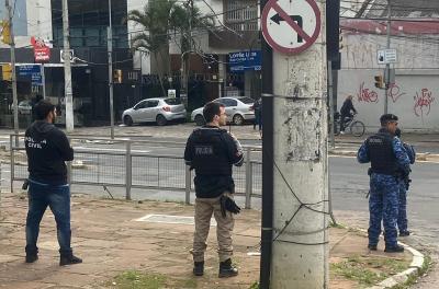Secretaria de Segurança realiza a Operação Bloqueio no Menino Deus