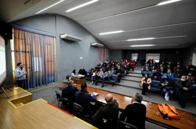 reunião sobre o projeto do quadrilátero central