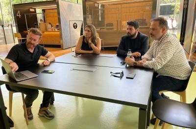 Ricardo Gomes, Leticia Batistela e Alexandre Borck em visita guiada ao 22@, em Barcelona