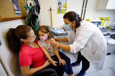 Porto Alegre tem 27 mil crianças com doses da vacina contra Covid-19 em atraso