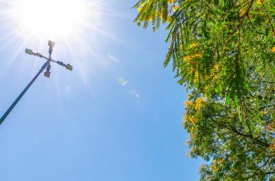 Modernização da iluminação ocorrem em diferentes regiões da cidade 