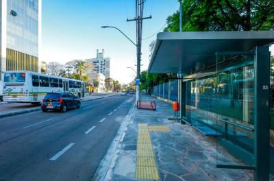 Porto Alegre já dispõe de 75 abrigos de ônibus novos instaladosÂ