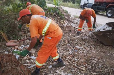 DMLU retira 82 toneladas de resÃduos da Ponta Grossa