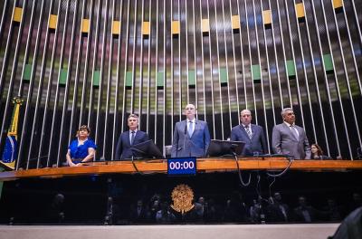 Melo participa em BrasÃlia de homenagem de deputados aos 251 anos da Capital