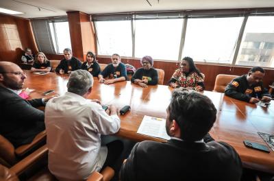 Prefeitura avança com proposta na negociação da polÃtica salarial