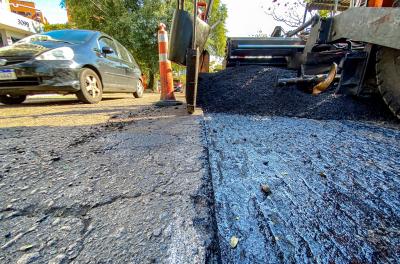 Prefeitura assina ordem de inÃcio para recuperação asfáltica em vias do bairro Santana