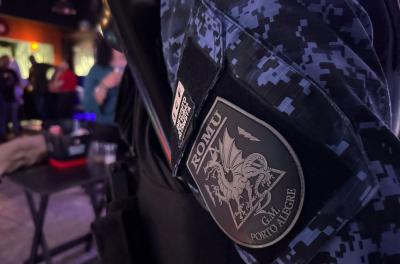 Bar que operava como casa noturna é interditado no bairro HÃpica