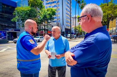 Ação de educação para o trânsito com idosos na Osvaldo Aranha