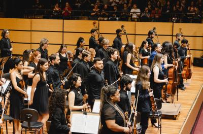 Orquestra Ospa Jovem realiza concerto na Praça da Alfândega