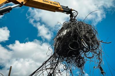 Prefeitura divulga balanço da retirada de fios soltos em vias da Capital