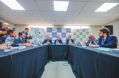 Prefeito em exercÃcio participa de encontro da Granpal para discutir programas de saúde