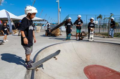 STU: crianças e adolescentes de projetos sociais visitam competição