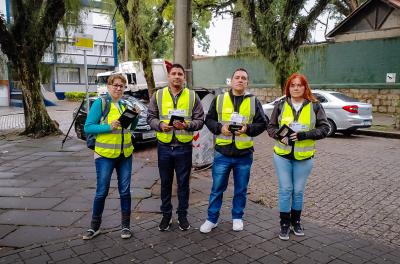 Pesquisa de Mobilidade faz abordagem com motoristas