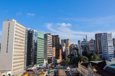 Vista aérea da cidade de Porto Alegre