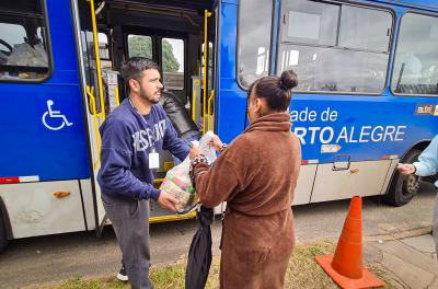 Mais três regiões recebem cestas básicas para abrigos familiares nesta terça