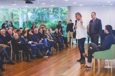 apresentação do plano porto alegre forte e a plataforma reconstruir