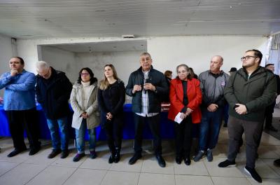 Moradores do Loteamento Tapera recebem títulos de propriedade