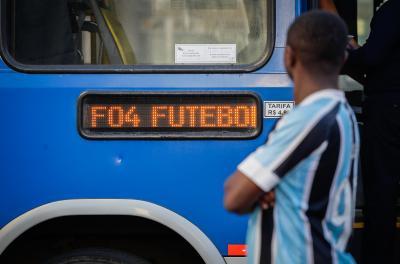 ônibus futebol