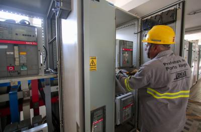 Desligamento programado de energia pode causar falta de água em cinco bairros nesta segunda-feira