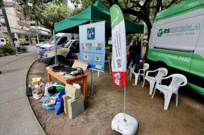 drive-thru de resíduos eletrônicos 